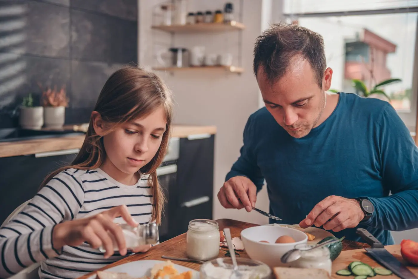 conversation starters for family dinners