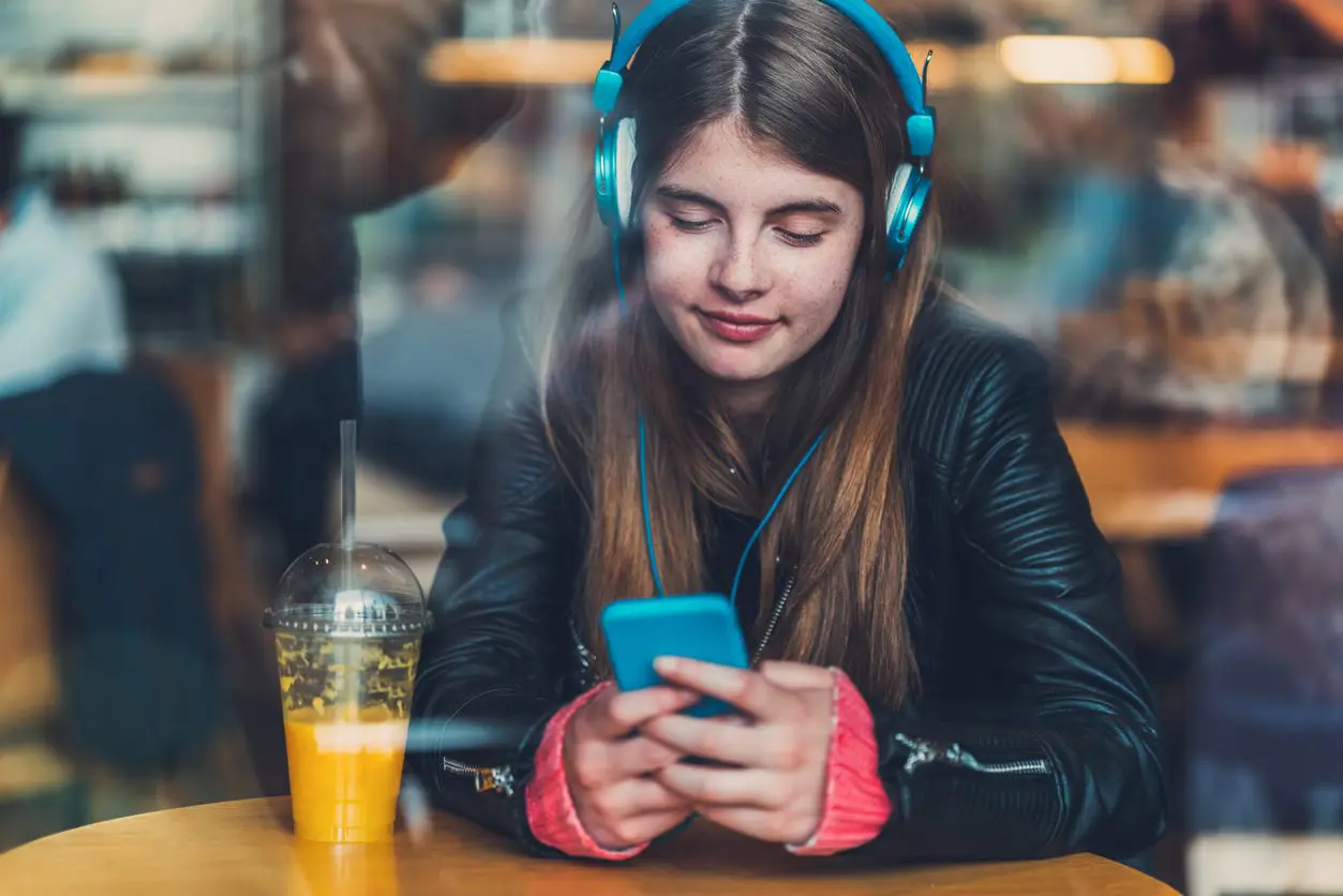 things to consider before posting on social media