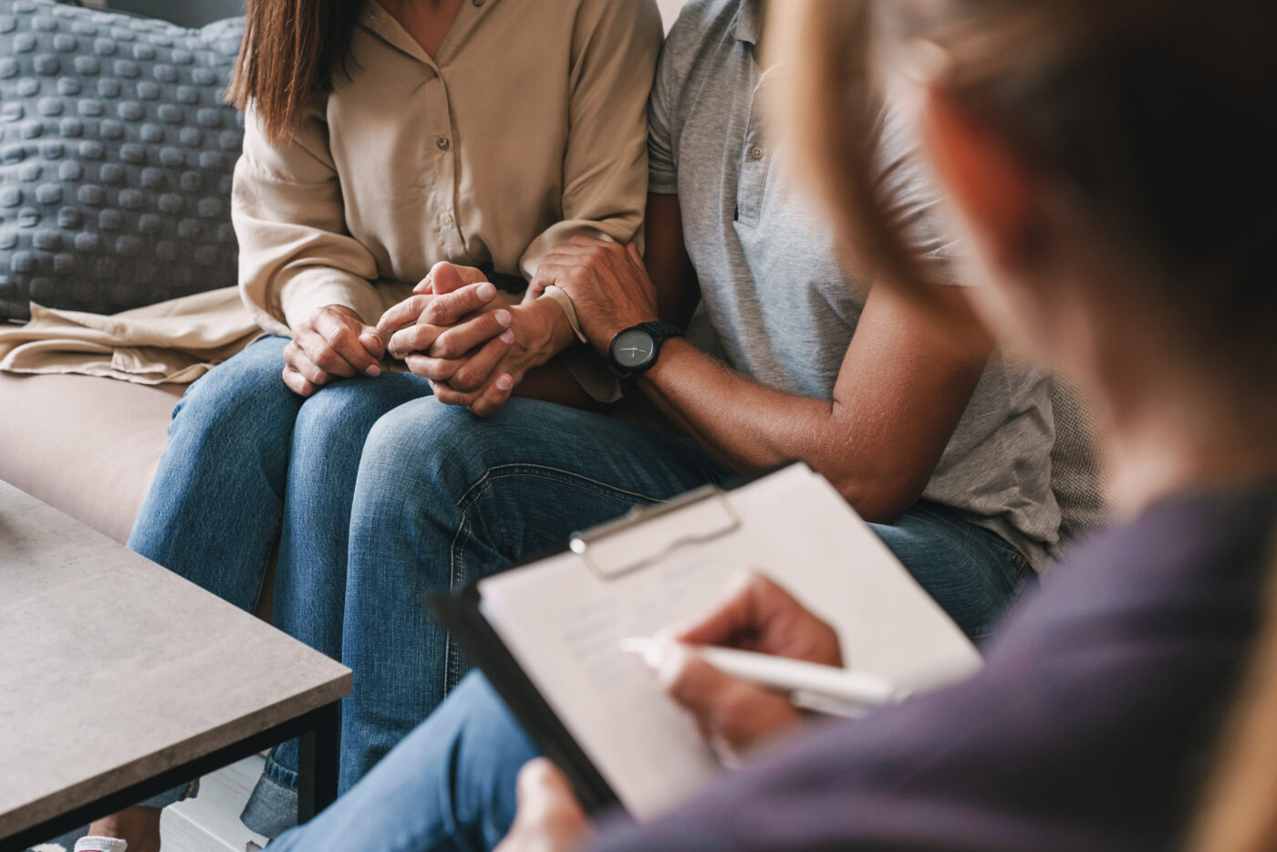 When to go to couples therapy
