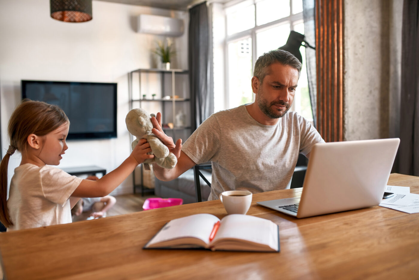 ways a dad doesn't act like a dad